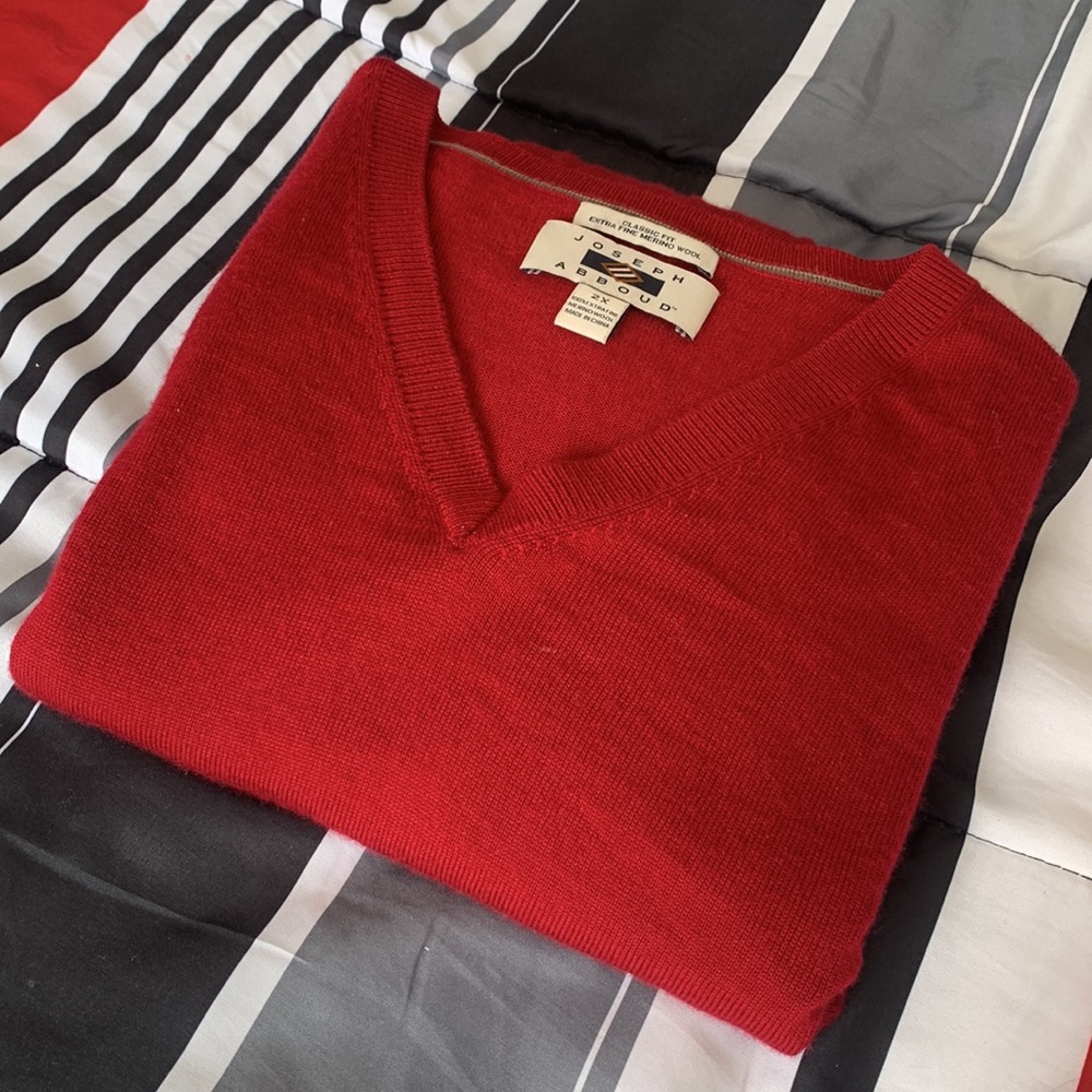Red 2X Joseph Abboud V-Neck Classic Fit Extra Fine Merino Wool Sweater
